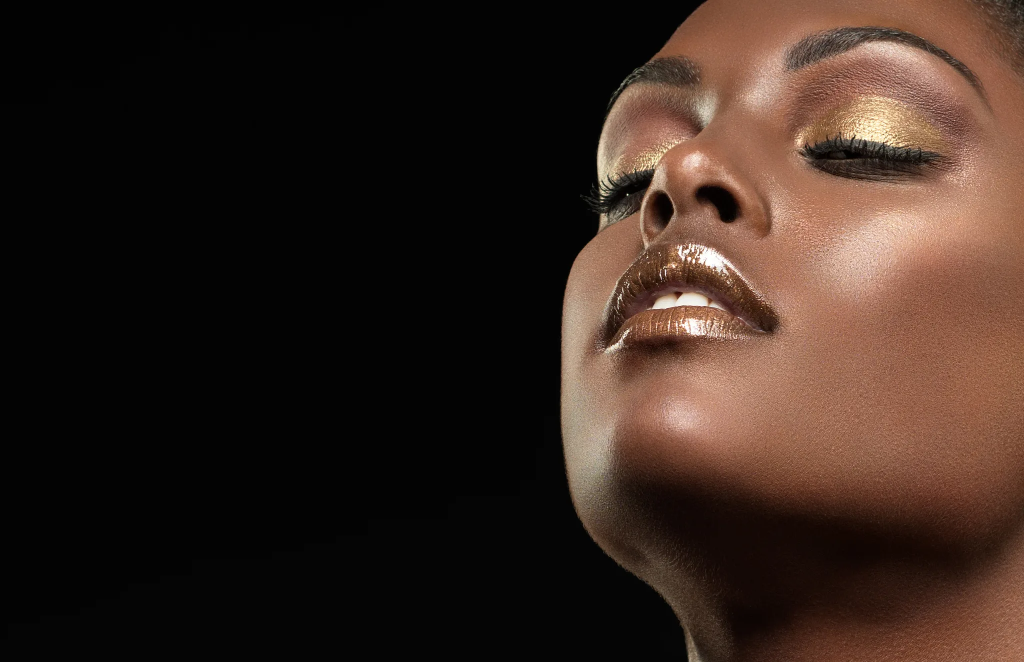 How To Keep Your Lips Beautiful